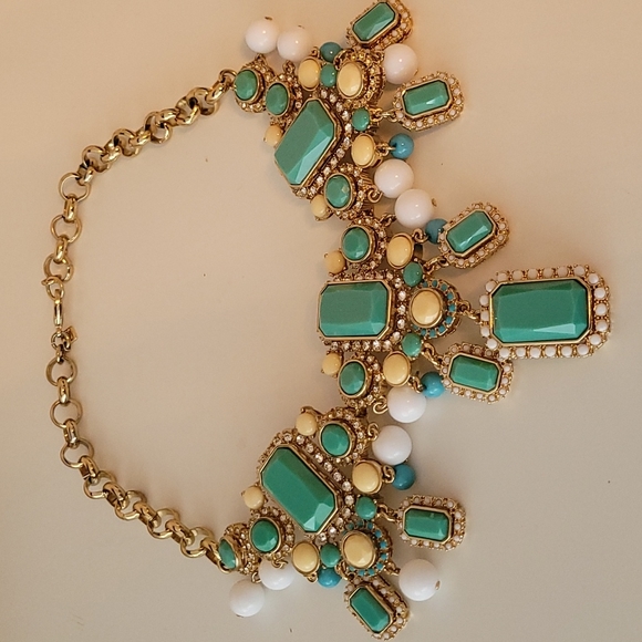 Banana Republic Necklace - Picture 2 of 3